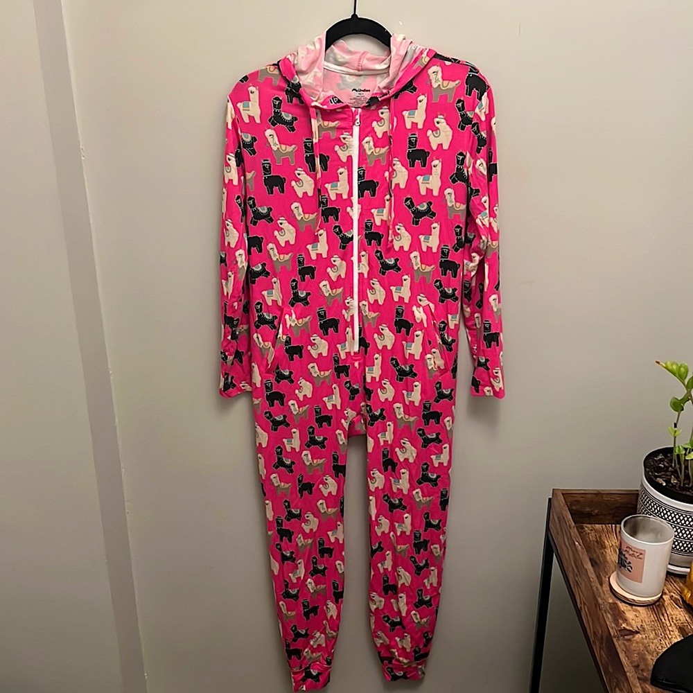 MeUndies Unisex Llama Onesie